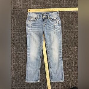 Silver Jeans Suki Mid Capri Denim Womens W28 X L23 Flower Embroidered Pockets